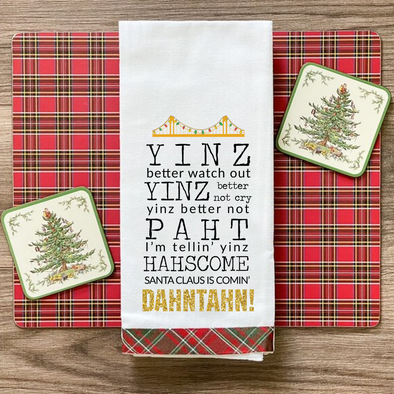 Santa Claus is Comin' to Dahntahn, Holiday Towel